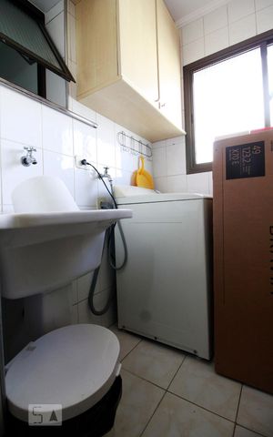 Apartamento para alugar com 75m², 2 quartos e 2 vagasÁrea de serviço