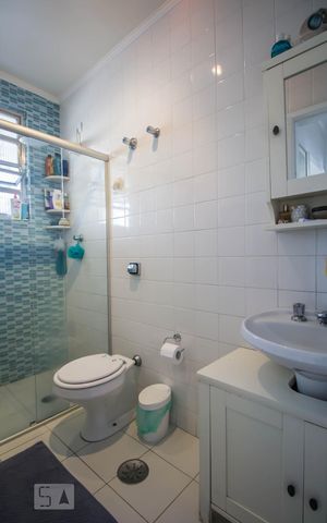 Apartamento para alugar com 73m², 2 quartos e 1 vaga Apartamento para alugar com 73m², 2 quartos e 1 vagaBanheiro social