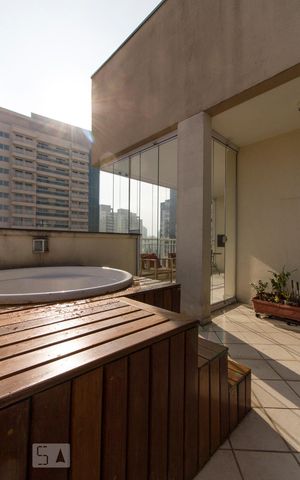 Apartamento à venda com 153m², 3 quartos e 3 vagasVaranda com Ofurô 