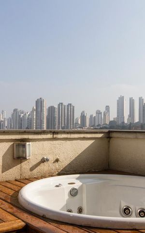 Apartamento à venda com 153m², 3 quartos e 3 vagasVaranda com Ofurô 