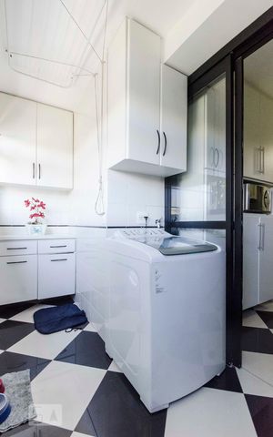 Apartamento à venda com 110m², 3 quartos e 2 vagasLavanderia