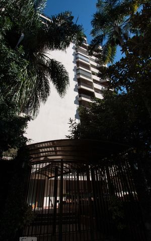 Apartamento à venda com 145m², 3 quartos e 2 vagasFachada