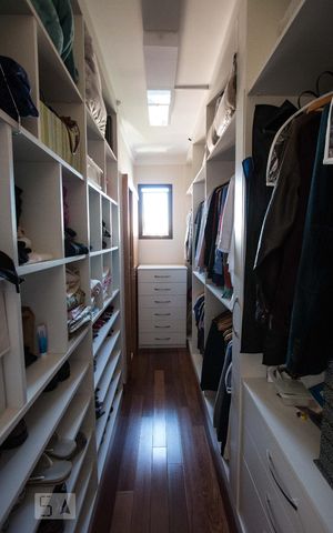Apartamento à venda com 145m², 3 quartos e 2 vagasSuite 1