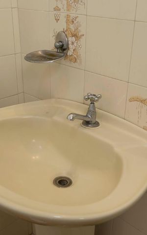 Apartamento para alugar com 60m², 2 quartos e 1 vagaBanheiro (Torneira)