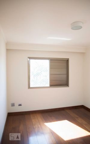Apartamento para alugar com 148m², 3 quartos e 3 vagas Apartamento para alugar com 148m², 3 quartos e 3 vagasQuarto 2