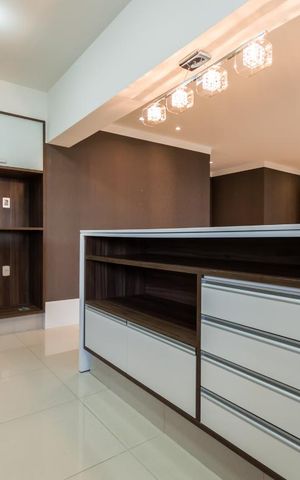 Apartamento para alugar com 177m², 4 quartos e 3 vagas Apartamento para alugar com 177m², 4 quartos e 3 vagasCozinha