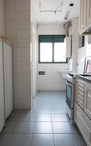 Apartamento à venda com 74m², 2 quartos e 2 vagasCozinha