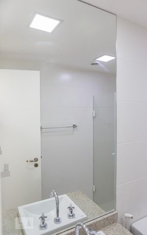Studio à venda com 31m², 1 quarto e 1 vagaEspelho