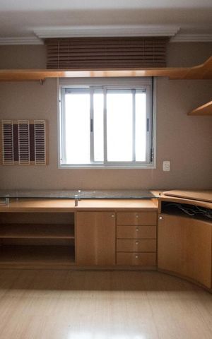 Apartamento à venda com 165m², 4 quartos e 3 vagasQuarto