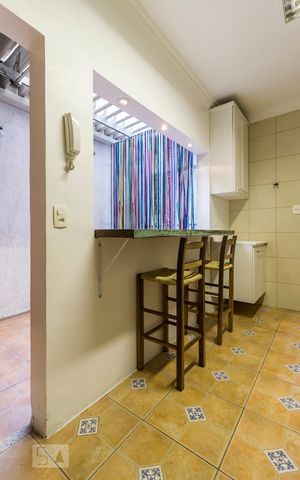 Apartamento para alugar com 70m², 2 quartos e 1 vagaCozinha