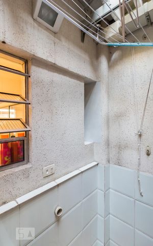 Apartamento para alugar com 70m², 2 quartos e 1 vagaÁrea de serviço