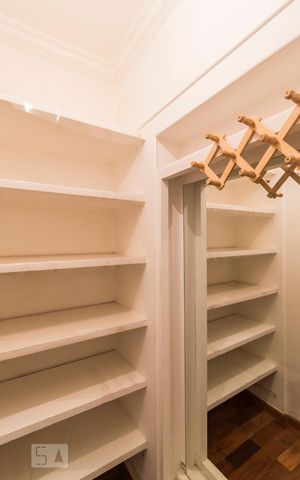 Apartamento para alugar com 70m², 2 quartos e 1 vagaCloset suíte
