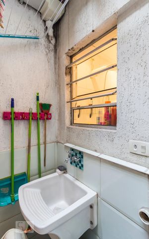 Apartamento para alugar com 70m², 2 quartos e 1 vagaÁrea de serviço