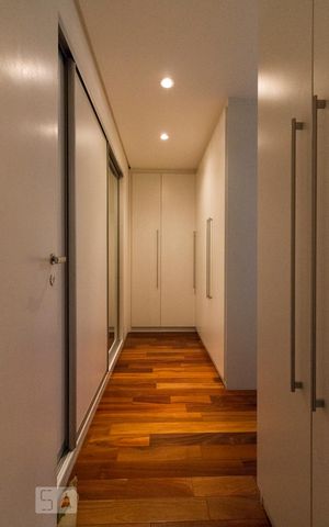 Apartamento à venda com 182m², 3 quartos e 3 vagasEntrada e Closet Quarto 3 Suíte 