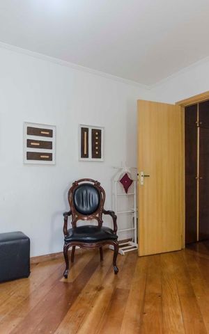 Apartamento à venda com 120m², 3 quartos e 2 vagasQuarto 2