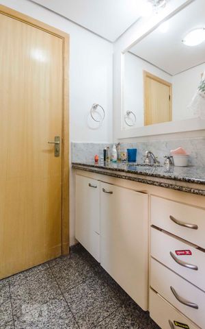 Apartamento à venda com 120m², 3 quartos e 2 vagasBanheiro