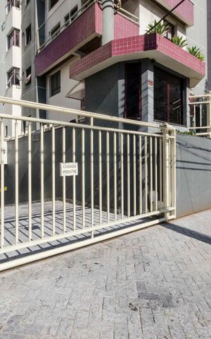 Apartamento à venda com 120m², 3 quartos e 2 vagasFachada