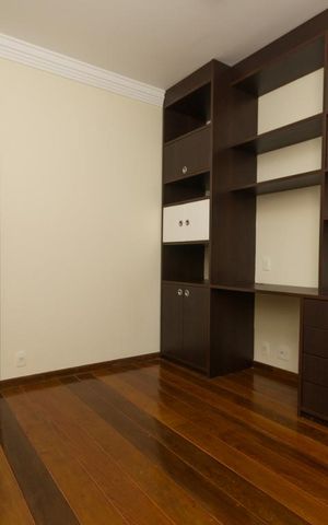 Apartamento à venda com 375m², 4 quartos e 5 vagas Apartamento à venda com 375m², 4 quartos e 5 vagasSuíte 3