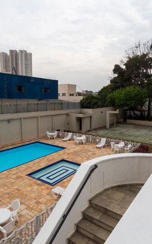 Apartamento para alugar com 70m², 2 quartos e 1 vagaÁrea de lazer