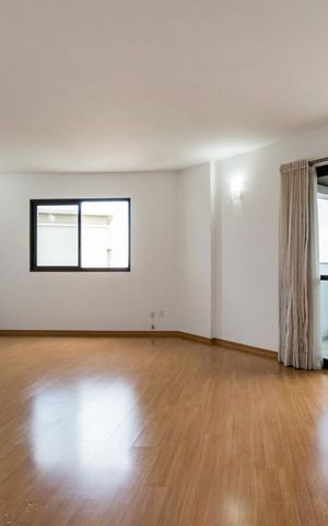 Apartamento para alugar com 137m², 5 quartos e 2 vagas Apartamento para alugar com 137m², 5 quartos e 2 vagasSala