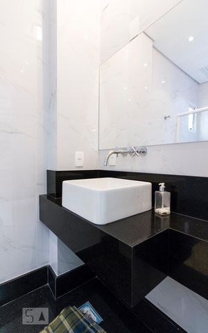 Apartamento à venda com 380m², 4 quartos e 1 vagaBanheiro Suíte 1 