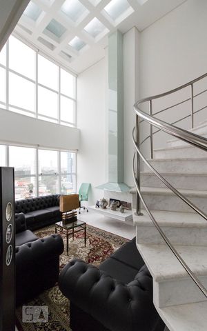 Apartamento à venda com 380m², 4 quartos e 1 vagaEscada e Sala 
