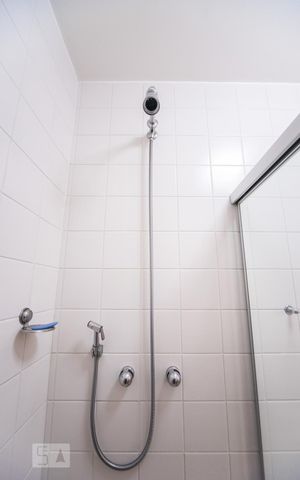 Apartamento para alugar com 73m², 2 quartos e 1 vaga Apartamento para alugar com 73m², 2 quartos e 1 vagaBanheiro da Suíte 1