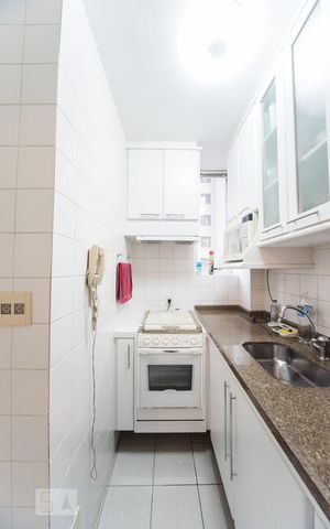 Apartamento para alugar com 73m², 2 quartos e 1 vaga Apartamento para alugar com 73m², 2 quartos e 1 vagaCozinha