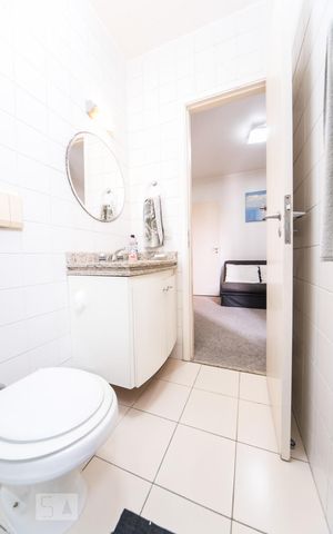Apartamento para alugar com 73m², 2 quartos e 1 vaga Apartamento para alugar com 73m², 2 quartos e 1 vagaBanheiro da Suíte 2