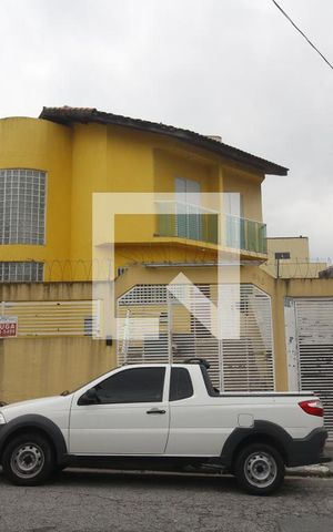 Casa de condomínio para alugar com 125m², 3 quartos e 2 vagasFachada