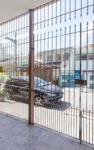 Casa à venda com 114m², 3 quartos e 2 vagasGaragem