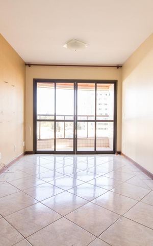 Apartamento à venda com 136m², 3 quartos e 2 vagas Apartamento à venda com 136m², 3 quartos e 2 vagasSala
