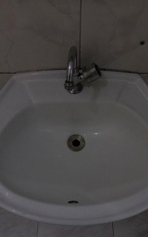 Apartamento à venda com 100m², 2 quartos e sem vagaPia do Banheiro Social 