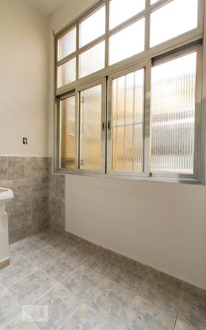 Apartamento à venda com 100m², 2 quartos e sem vagaArea de Serviço 