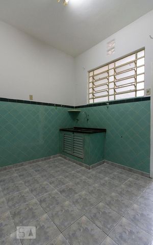 Apartamento à venda com 100m², 2 quartos e sem vagaCozinha 