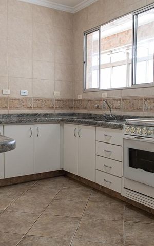 Apartamento para alugar com 125m², 2 quartos e 1 vaga Apartamento para alugar com 125m², 2 quartos e 1 vagaCozinha