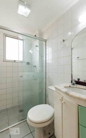 Apartamento à venda com 44m², 2 quartos e 1 vaga Apartamento à venda com 44m², 2 quartos e 1 vagaBanheiro