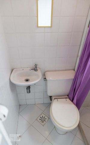 Apartamento para alugar com 128m², 4 quartos e 2 vagasBanheiro de serviço