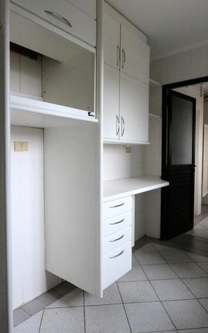 Apartamento à venda com 105m², 3 quartos e 2 vagasCozinha