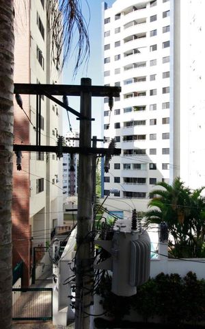 Apartamento à venda com 98m², 3 quartos e 2 vagasVista da varanda