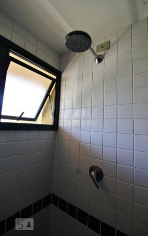 Apartamento à venda com 174m², 3 quartos e 2 vagasChuveiro