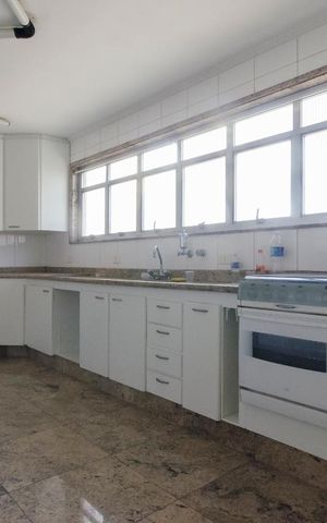 Apartamento para alugar com 180m², 3 quartos e 2 vagasCozinha