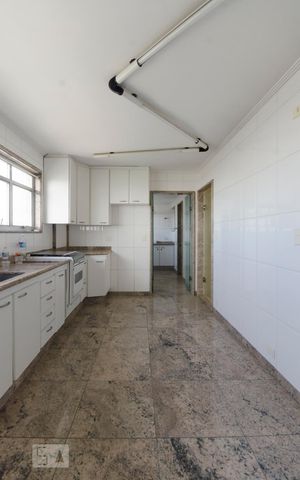 Apartamento para alugar com 180m², 3 quartos e 2 vagasCozinha