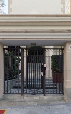 Apartamento para alugar com 180m², 3 quartos e 2 vagasFachada