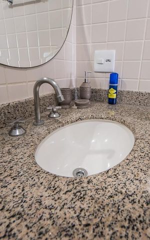 Studio para alugar com 50m², 1 quarto e 1 vaga Studio para alugar com 50m², 1 quarto e 1 vagaBanheiro