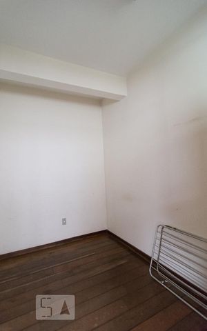 Apartamento à venda com 317m², 4 quartos e 3 vagasQuarto serviço
