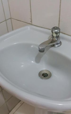 Apartamento para alugar com 78m², 2 quartos e 1 vaga Apartamento para alugar com 78m², 2 quartos e 1 vagaPia do banheiro