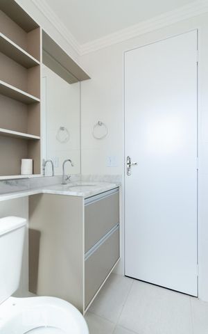 Apartamento à venda com 55m², 2 quartos e 1 vaga Apartamento à venda com 55m², 2 quartos e 1 vagaBanheiro