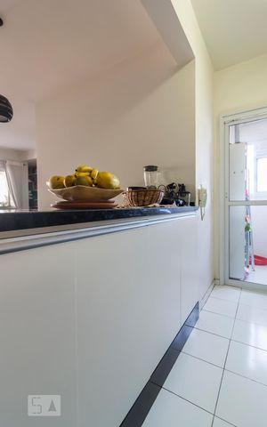 Apartamento à venda com 78m², 2 quartos e 2 vagasCozinha