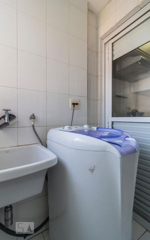 Apartamento à venda com 78m², 2 quartos e 2 vagasÁrea de serviço